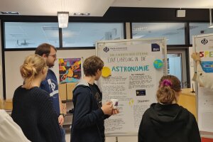 Bis zur Unendlichkeit und noch weiter… (Copyright Fakultät für Physik und Astronomie)